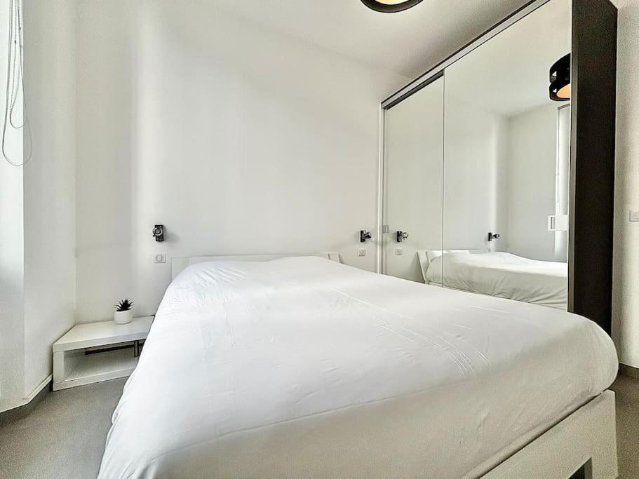 1 - 26h Apartment